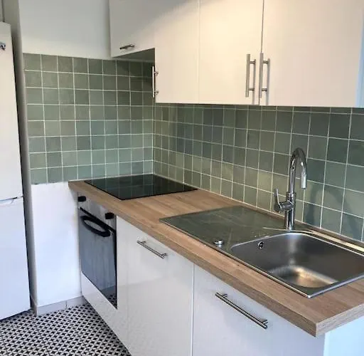 Appartement Porte De Paris Av Garage *