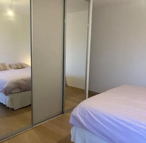 Porte De Paris Av Garage Appartement *