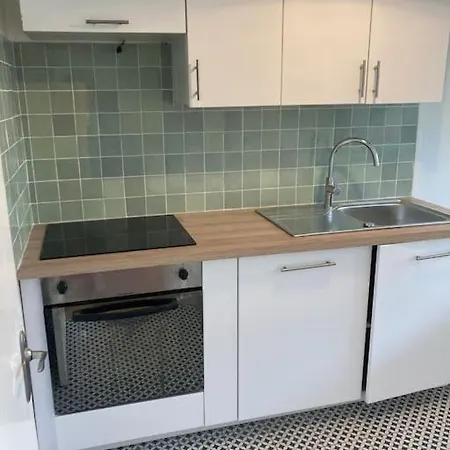 Porte De Paris Av Garage * 里尔